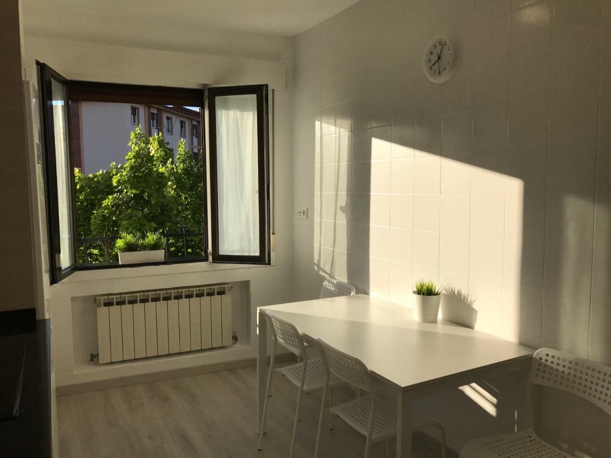 Lindux Apart Pampelune Extérieur photo